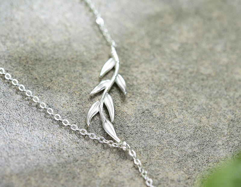 Swallow Willow Necklace