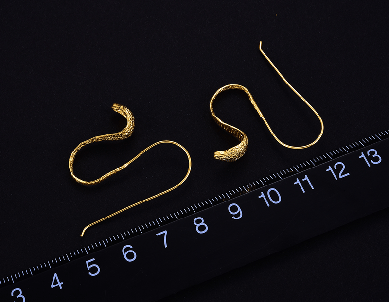 Cobra Earring