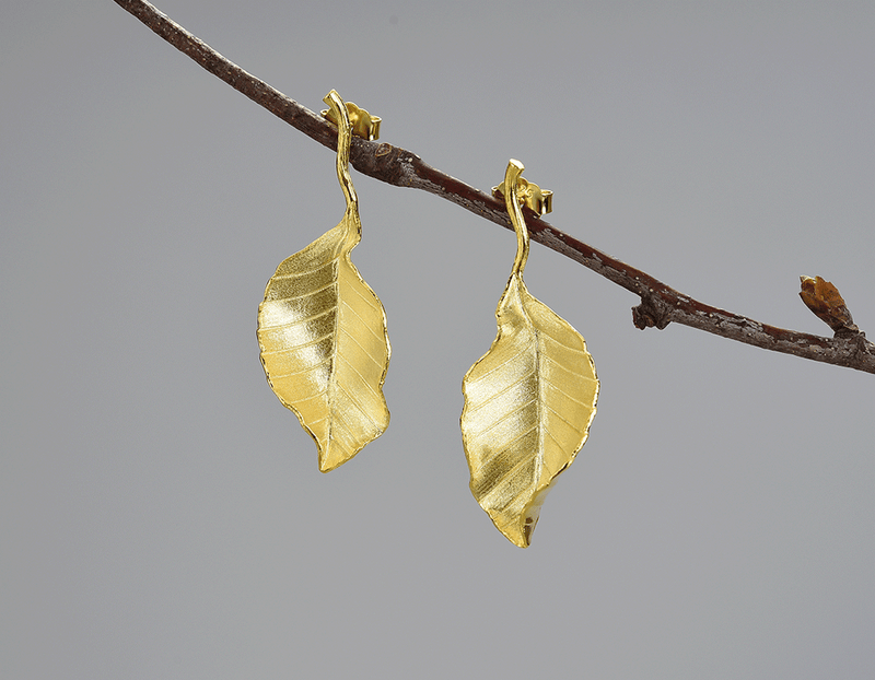 Elegant Autumn Leaf Stud Earring