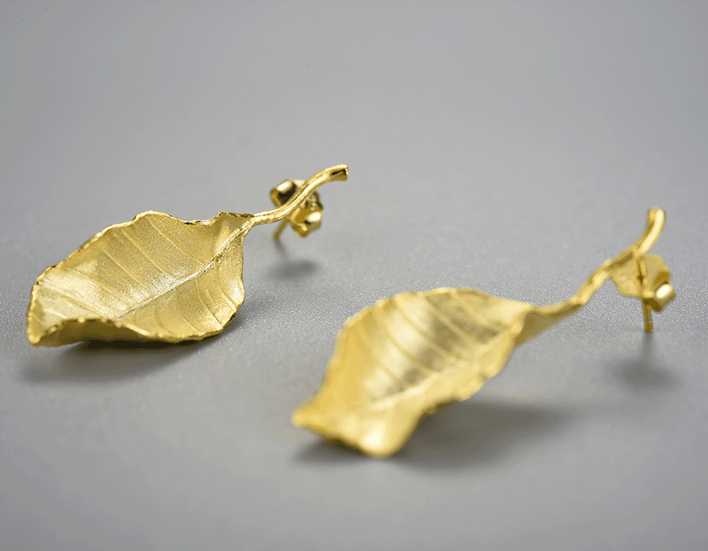 Elegant Autumn Leaf Stud Earring