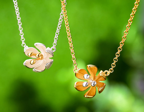 Fresh Blooming Flower Necklace