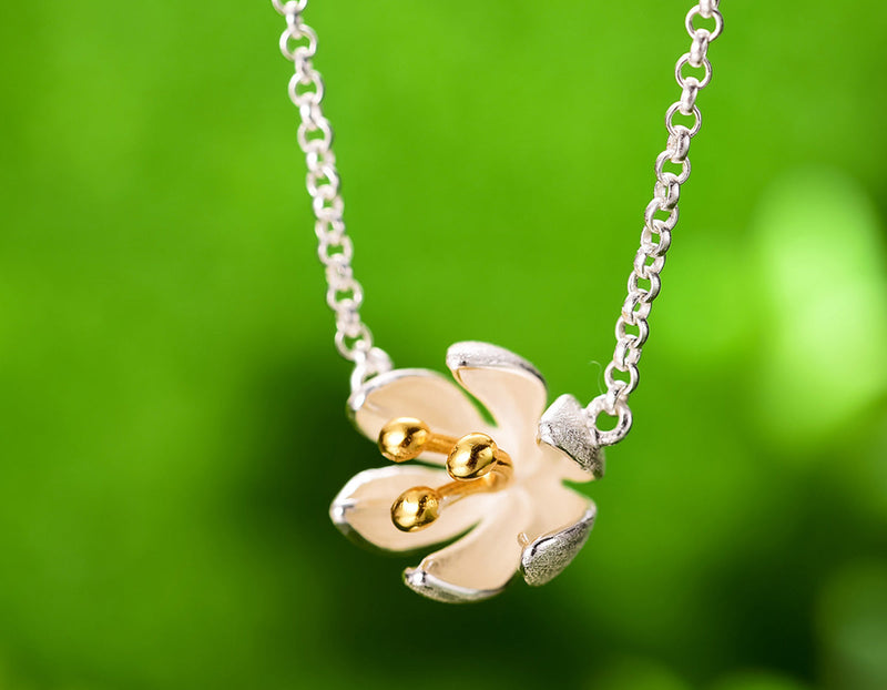 Fresh Blooming Flower Necklace