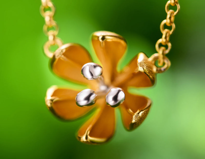 Fresh Blooming Flower Necklace