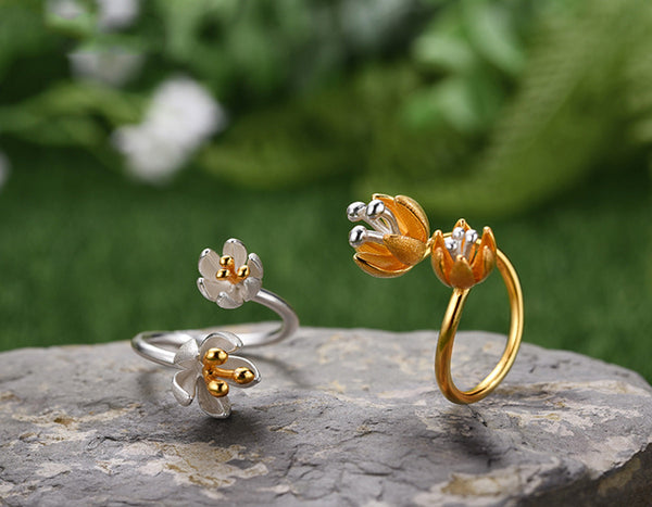 Fresh Blooming Flower Ring