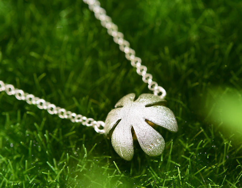 Fresh Blooming Flower Necklace